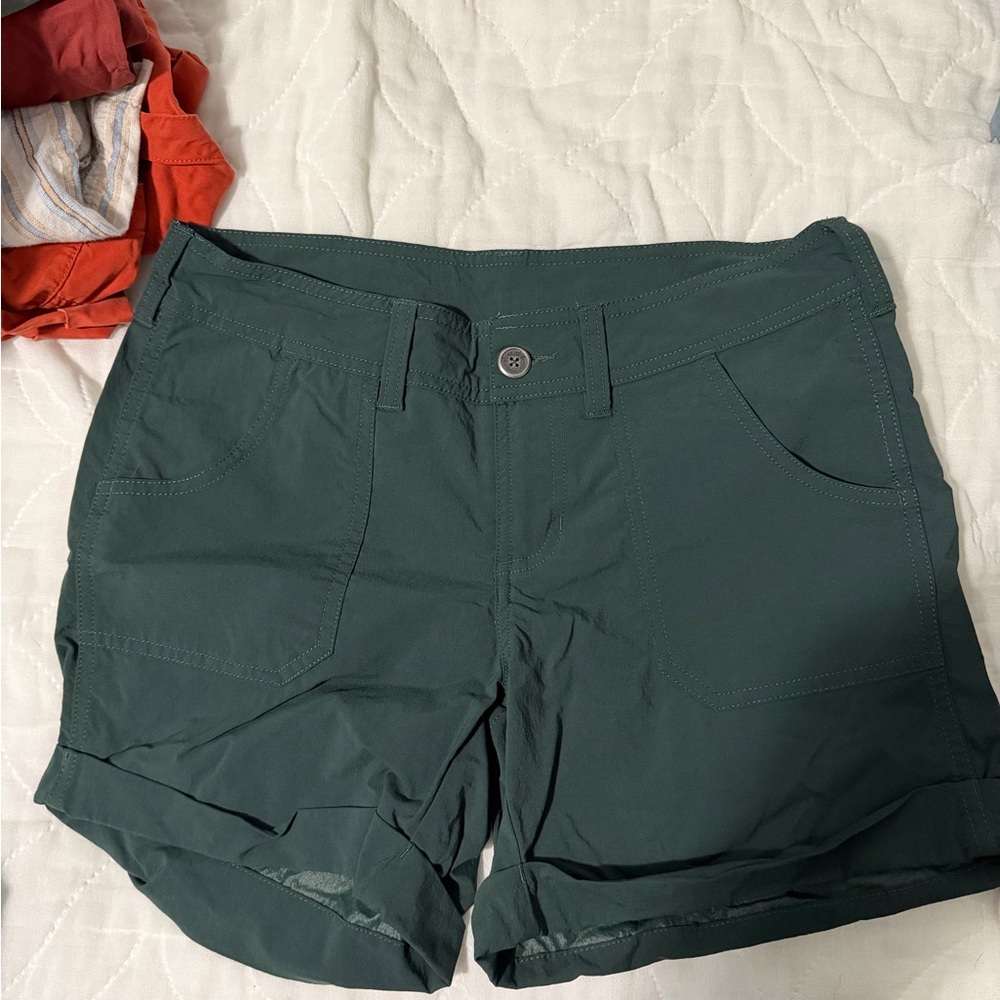 The North Face Women's Dark Green Outdoor Shorts